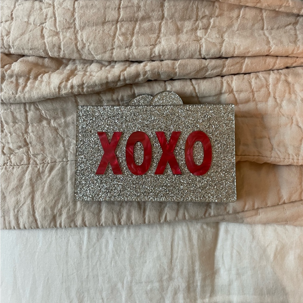 Bari Lynn clutch